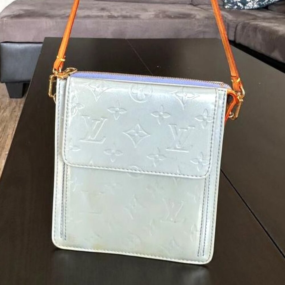 Louis Vuitton Light Blue Monogram Vernis Shoulder Bag
